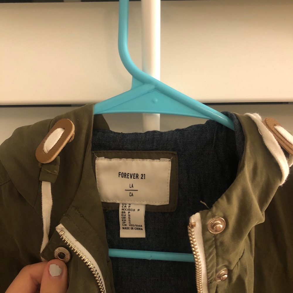 Green Jacket - Picture 5 of 6